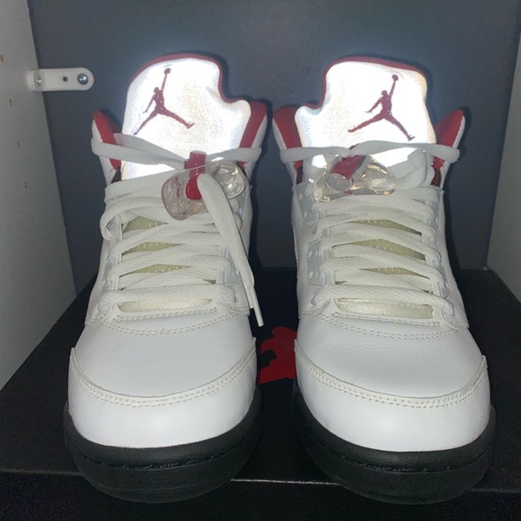Jordan 5 Fire Red - Picture 3 of 5
